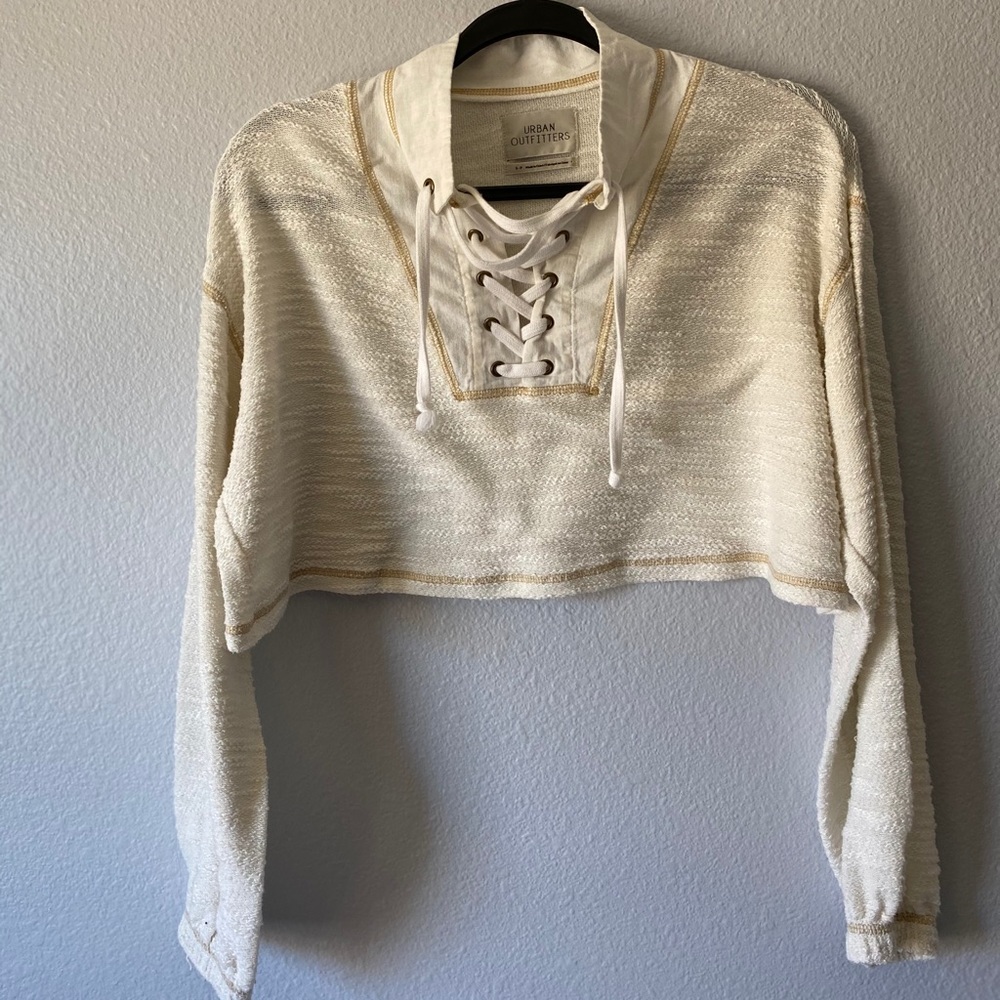 URBAN OUTFITTERS sweater top